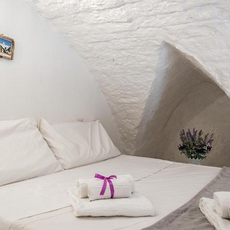 La Casa Nel Vico Pretty Apartment Остуні Екстер'єр фото