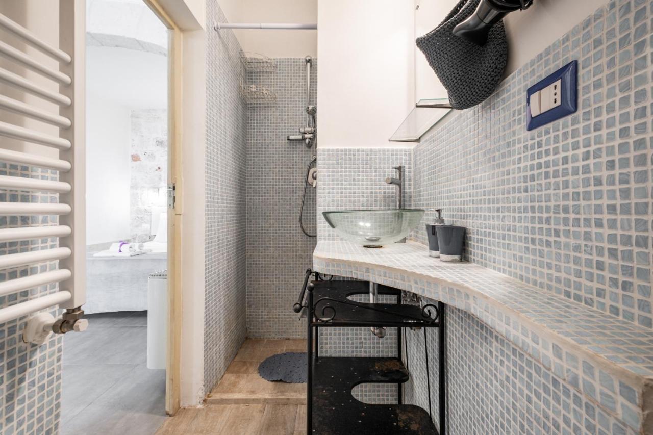 La Casa Nel Vico Pretty Apartment Остуні Екстер'єр фото