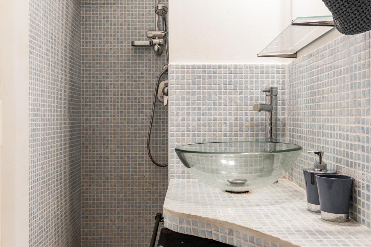 La Casa Nel Vico Pretty Apartment Остуні Екстер'єр фото