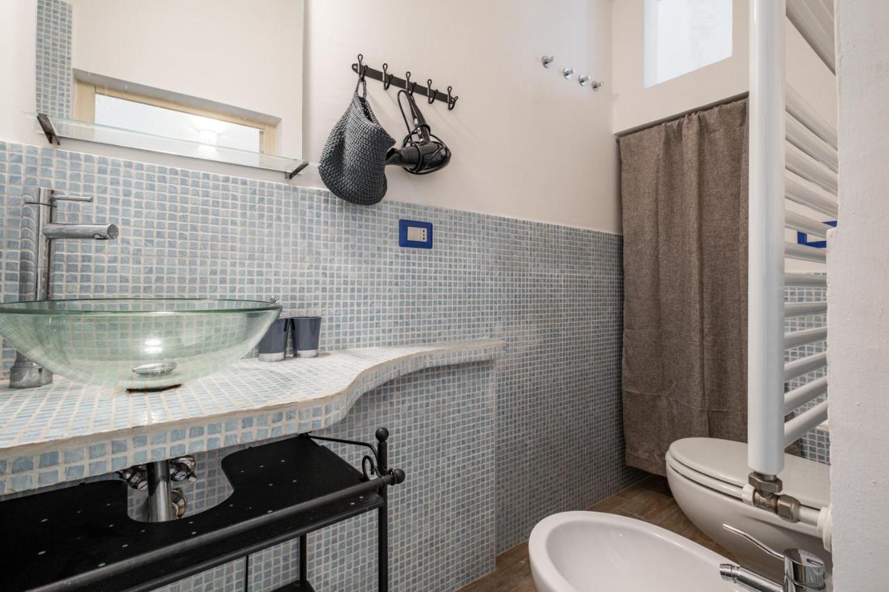 La Casa Nel Vico Pretty Apartment Остуні Екстер'єр фото