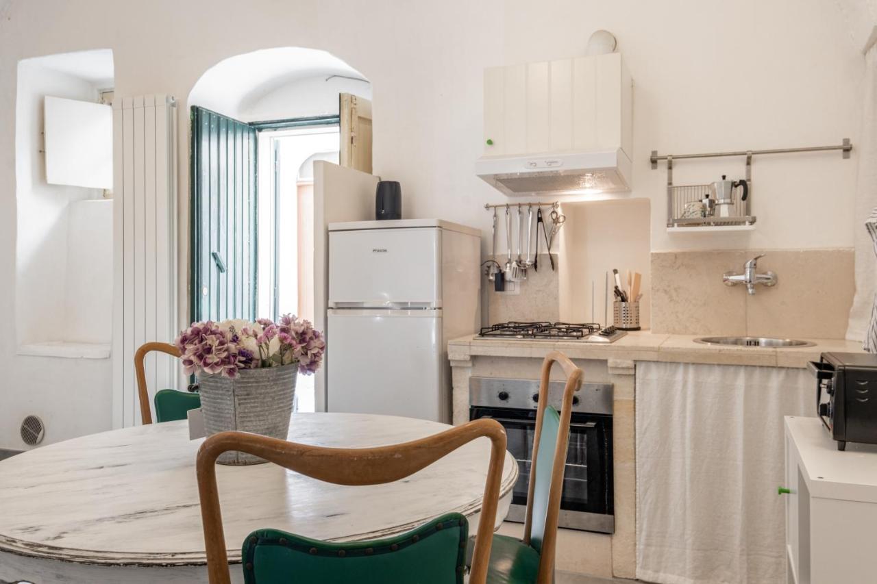 La Casa Nel Vico Pretty Apartment Остуні Екстер'єр фото